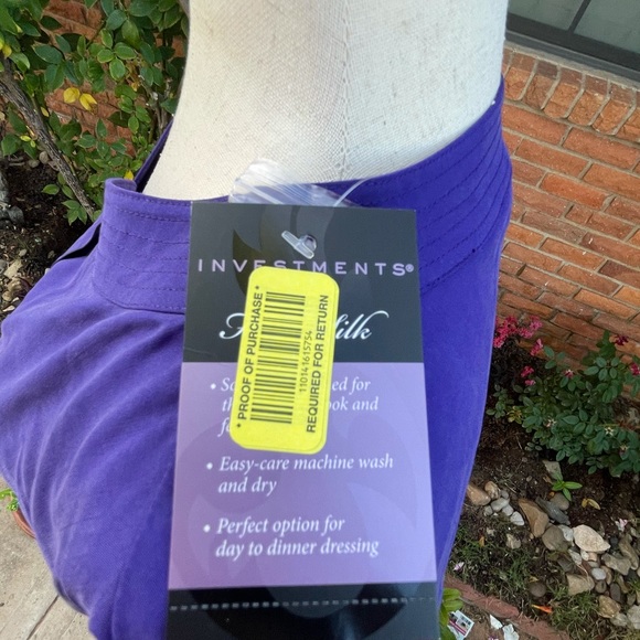 New~"Investments" Size Large Blouse - Picture 8 of 16